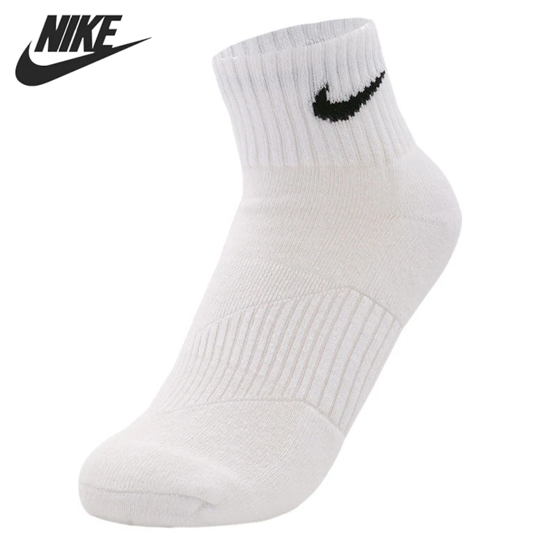 

Original New Arrival Nike Unisex Sports Socks( 3 Pairs )