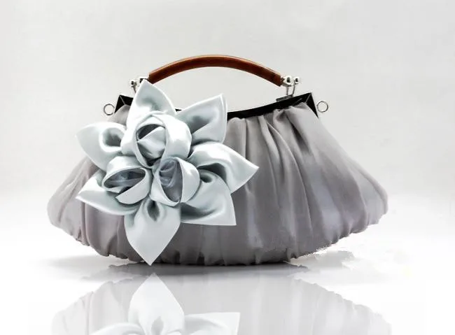 Модный кремовый женский атласный клатч, сумка для выхода подарок на день рождения Сумочка для макияжа 0005-F - Цвет: Серебристый