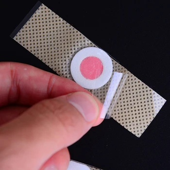 

42Pcs/lot Plaster Foot Corn Removal Detox Foot Pad Relieving Pain Foot Care Supplies