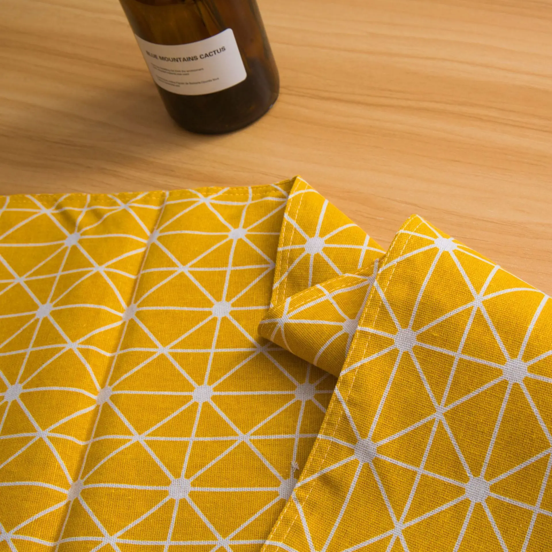 100% Linen Chemin De Table Runners Modern Flag Tea Mat Art Television Cabinet Strip Cover A Piece Of Cloth Weding Decoration 100% Linen Chemin De Table Runners Modern Flag Tea Mat Art Television Cabinet Strip Cover A Piece Of Cloth Weding Decoration