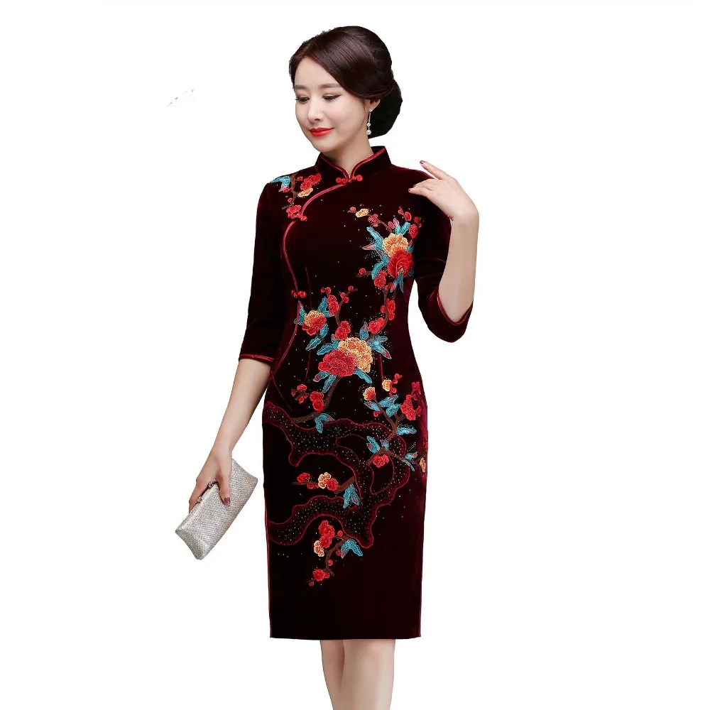 

Women Velour Chinese Traditional Casual Cheong-sam Dress Novelty Mandarin CollarEmbroider Flower Evening Wedding Qipao