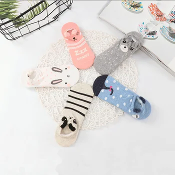 

2019 spring and summer Japanese cartoon striped female invisible socks cotton shallow mouth female invisible socks