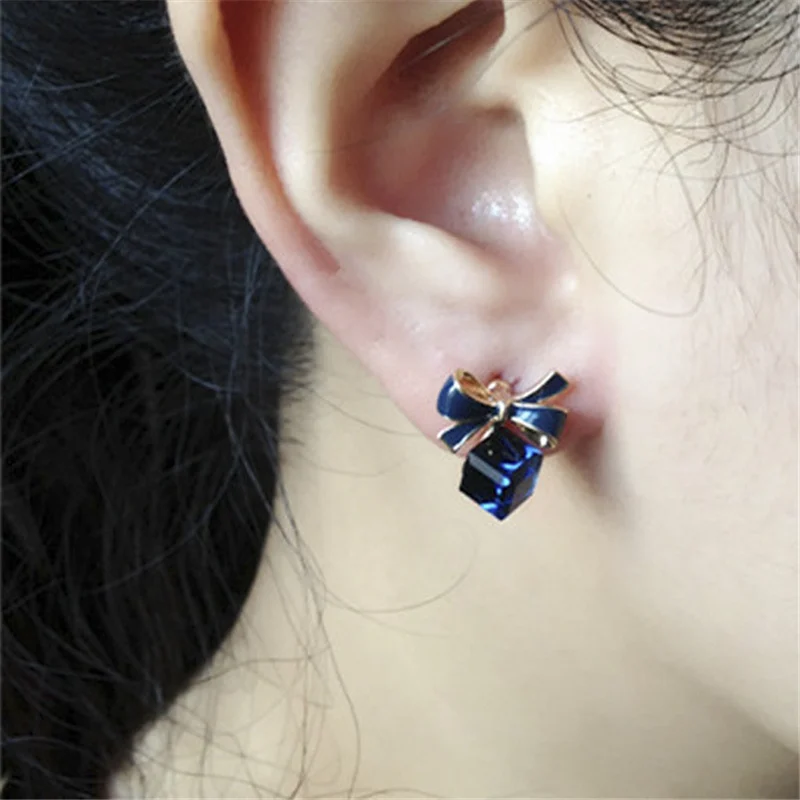 

2019 Hottest Fashion Brincos Oorbellen Bijoux Stereoscopic Square Crystal Bowknot Rhinestone Stud Earrings For Women Jewelry