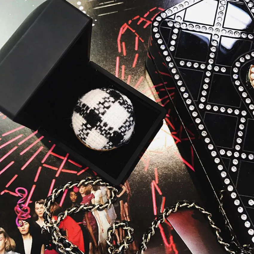 

New Lin with the fashionable retro fashion handmade woolen pattern hemisphere ring custom ring opening ring 791