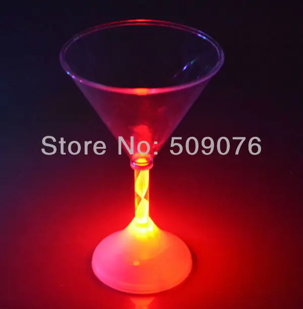 

Free shipping led flashing cup LED Light Up BLINKING MARTINI COCKTAIL GLASS Color Flashing Tiki Bar Party Drink
