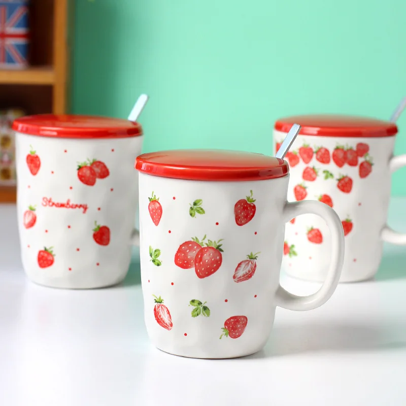 

New relief Creative strawberry mug Ceramic milk coffee cup Cover with spoon Matte breakfast mug Student novelty gifts Office cu