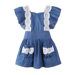 V-образным вырезом спинки края шнурка для маленьких девочек Джинсовая ковбойская одежда с бантом платье для маленьких девочек милое- платья