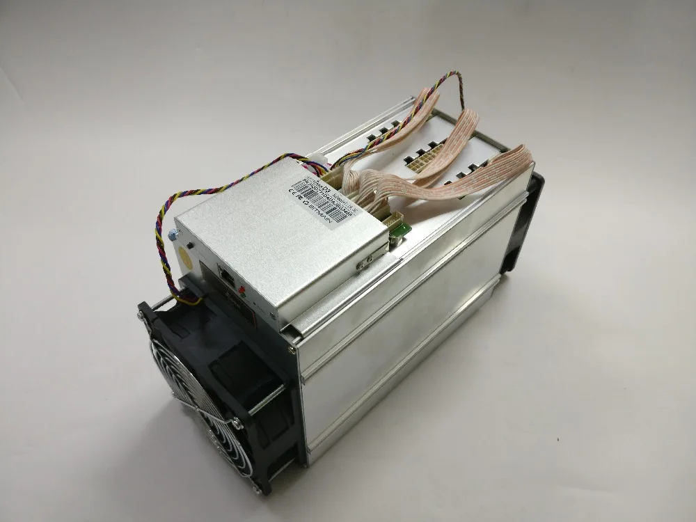 ANTMINER D3(без БП) 19.3GH/s 1200W на стене BITMAIN X11 Dash Майнер BTC на NichHash