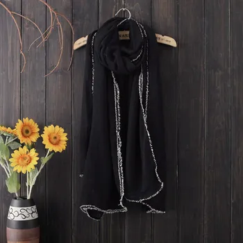 

New pure color black lace side winter Muslim hijab scarf woman gorgeous bandana silk scarf Free Shipping Independen packing