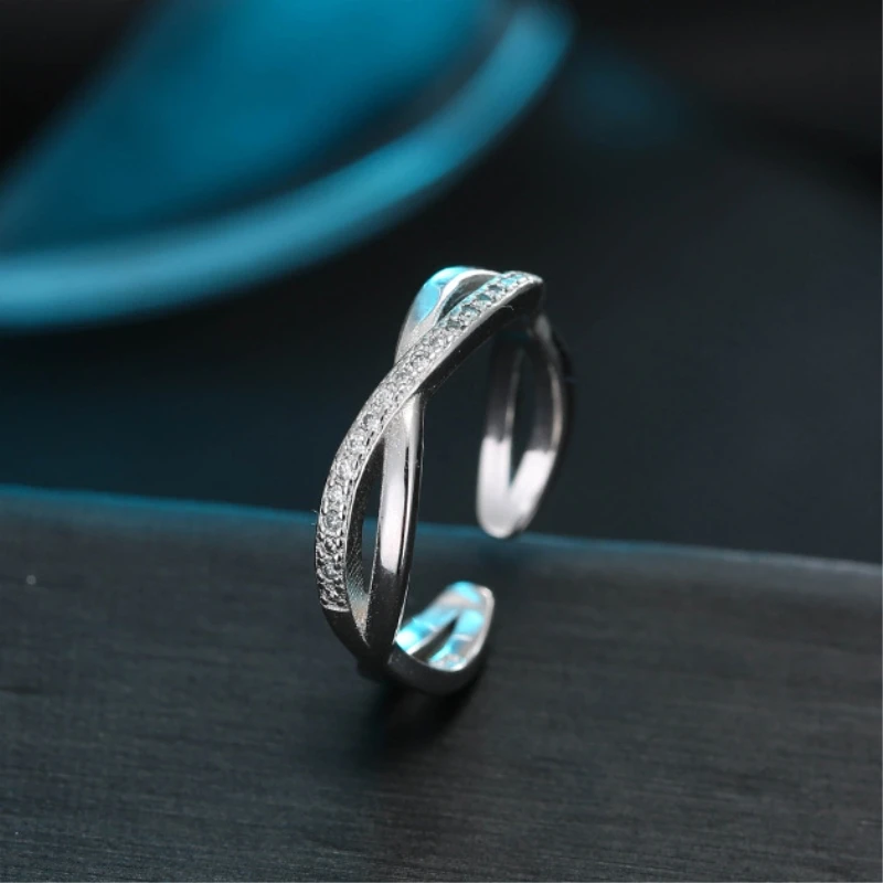 

Cross Mosaic Elegant 925 Sterling Silver Exquisite Wild Temperament Personality Fashion Female Resizable Opening Rings SRI104