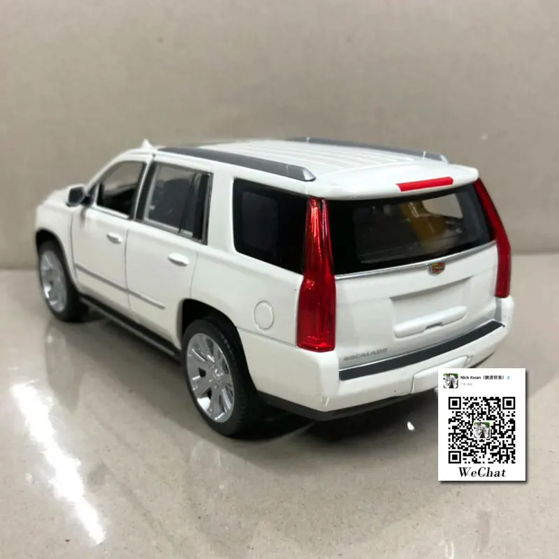 WELLY 1/24 масштабная модель автомобиля игрушки Cadillac Escalade SUV литая под давлением металлическая модель автомобиля игрушка для коллекции, подарка, детей