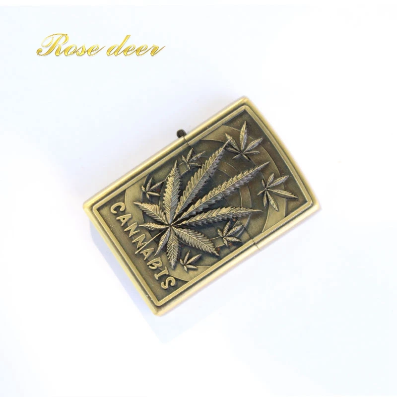 

Creative retro cigarette lighter super strong wear-resistant non-fading lighter snowflake bronze embossed kerosene lighter