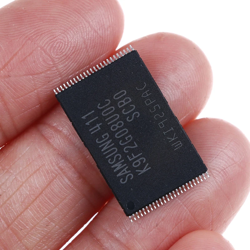 1Pc Flash chip K9F2G08U0C-SCB0 TSOP-48 K9F2G08UOC-SCBO flash memory