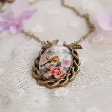 Vintage Jewelry Antique Bronze Oval Flower Bird Alloy Pendant Necklace Creative Gift