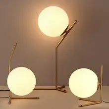 Пост-современный Настольный светильник круглый простой настольная лампа прикроватная тумбочка для спальни творческой личности декоративные Свет Волшебный шар lu626 zl141