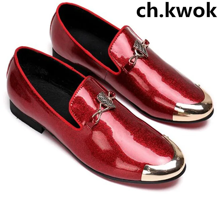 Для мужчин модная повседневная обувь персонализированные летние из металла с круглым носком и пряжкой без шнуровки Для мужчин обувь британский красный замуж обувь
