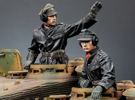 

[Loong Way Miniatures] Alpine Miniatures 35174 SS Panzer Commander Set (2 Figures) (1/35 scale) Resin Miniature