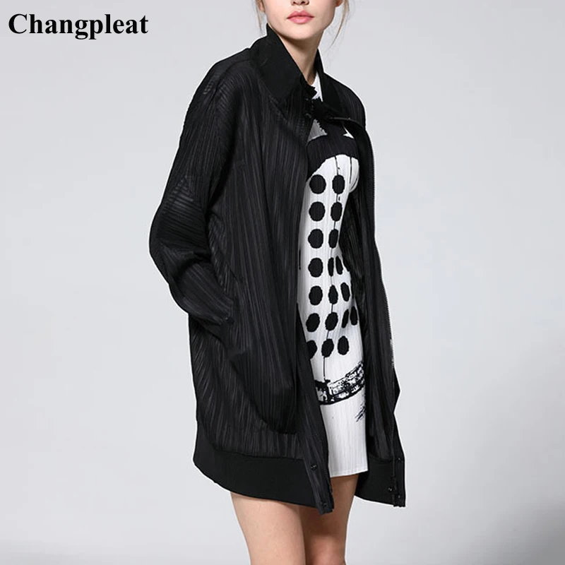 Printemps Nouvelles Taille Manteaux Design Marée Royal Base Lâche bleu Plissée Manteau Miyak Changpleat De Fermeture Grande Veste Mode Femmes Éclair 2019 Noir Solide 56q0wng
