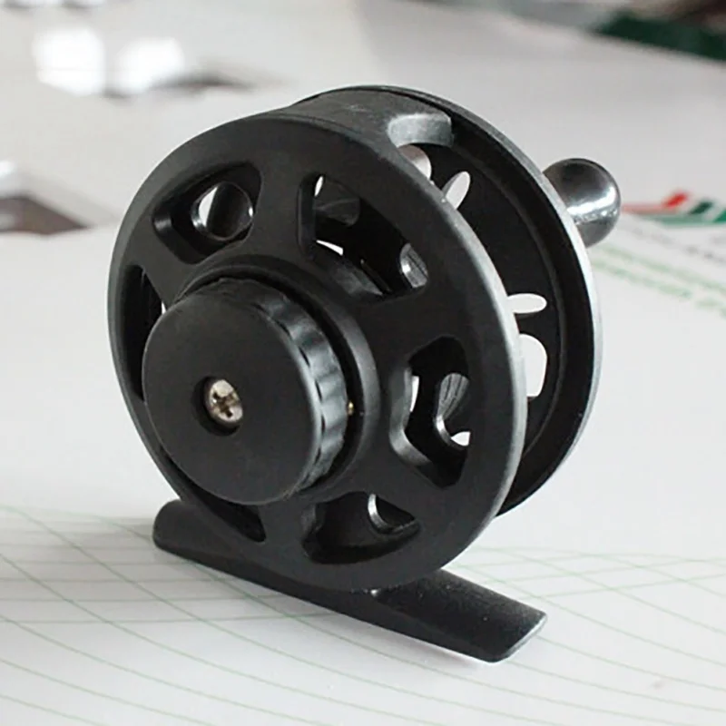 Fishing Reel Light Plastic Body Fly Ice Sea Fish Wheel Reel Fly Reel Fishing Line Reel  3 models