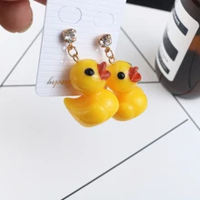 Простые длинные висячие серьги в виде маленькой желтой утки, висячие серьги для женщин, модные ювелирные изделия