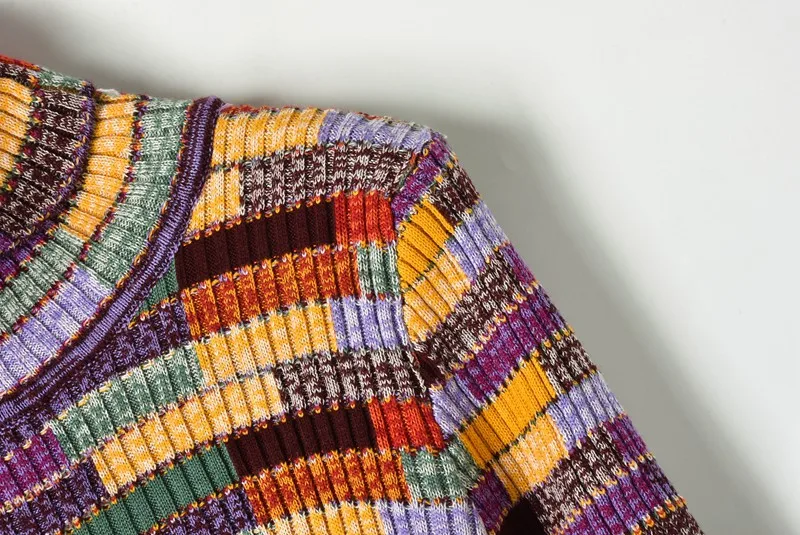 Смеска шерсти свитер высокого воротника осени зимой модный женский цветовой трикотажный халат