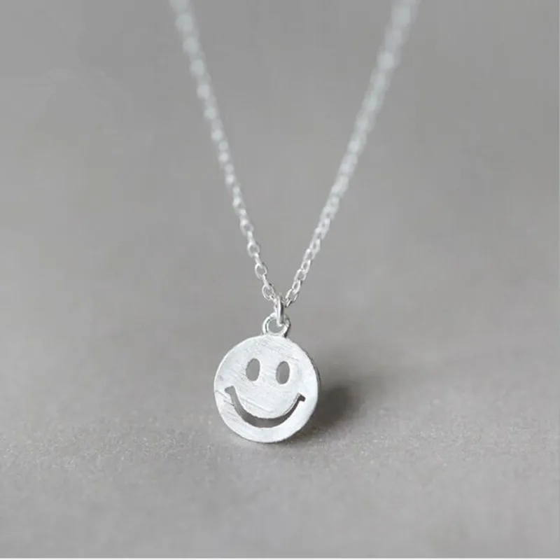 

Korean Fashion 925 Sterling Silver Short Jewelry Female Simple Fresh Smile Face Popular Pendant Necklace H35