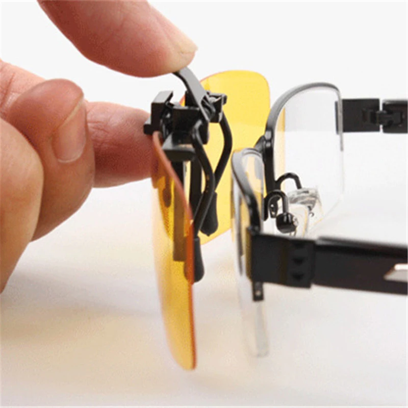 2PCS Night Vision Polarized Sunglasses Clip Drive Sunglasses Goggles Resin Lenses Night Driving Glasses Car Accessories 2PCS Night Vision Polarized Sunglasses Clip Drive Sunglasses Goggles Resin Lenses Night Driving Glasses Car Accessories