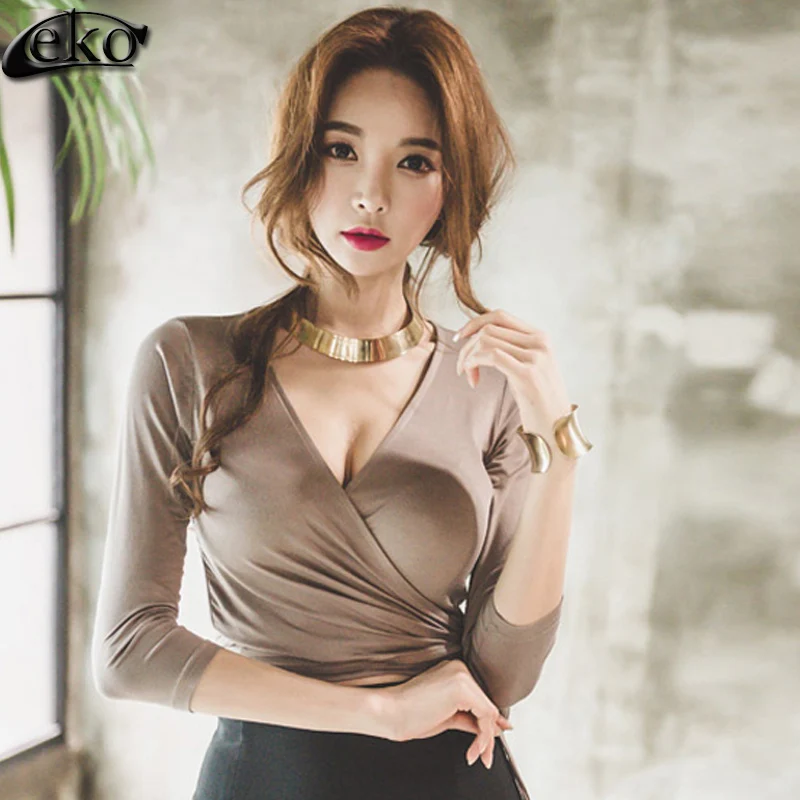

Korean Women Blouse Slim Large Size Blouse Shirt Women Tops Fashion V-neck Straps Bow Sexy Tops Female Cotton Ladies Blouses