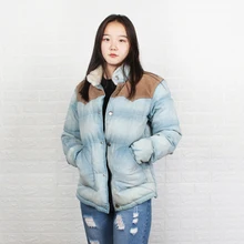 Женщина синий 90% белая пуховая куртка, из стираного денима коровьей сплайсинга. шерстяной воротник, Тонкий Жан пальто. зимние теплые. продаж