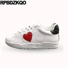 Белый Настоящая кожа сердце сверкание плоские повседневная женщин роскошь зашнуровать высокое качество обувь ресница звезда итальянский цехин кроссовки отправка капель красивая последние европейская Мода весенняя ень