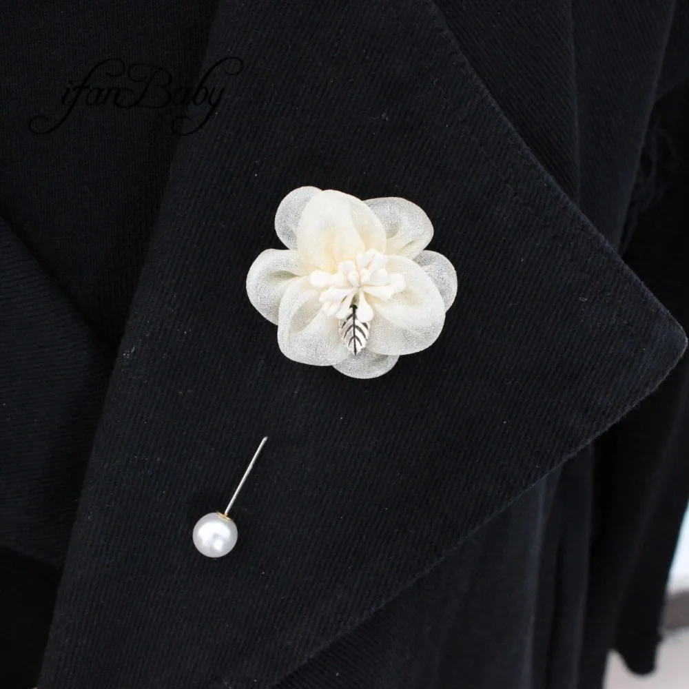 Lapel pins (7)
