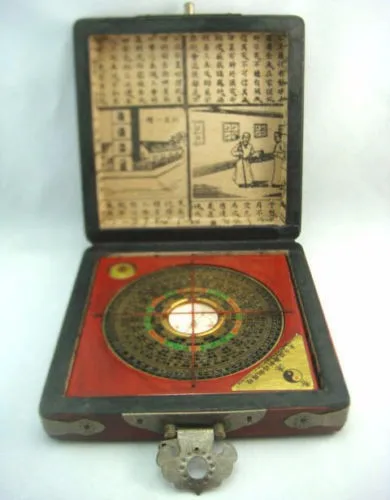 Antiker Geomantischer Kompass der Vintage Bakelit Feng Shui Luo Pan mit 