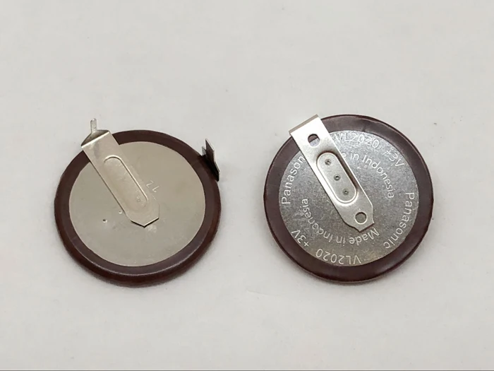 

2pcs Panasonic VL2020 3V 20mAh Car Key Fobs With Legs 90 degrees Rechargeable lithium button cell battery for BMW Car Key Fobs