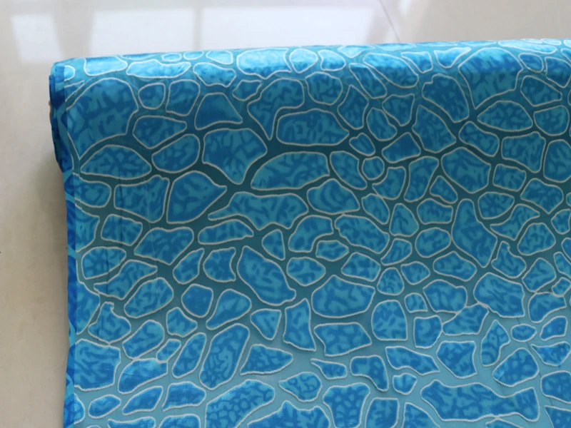 3d выгорание шелковая ткань Голубое озеро Геометрические жаккардовые шелковые вечерние платья марли 100 см* 110 см