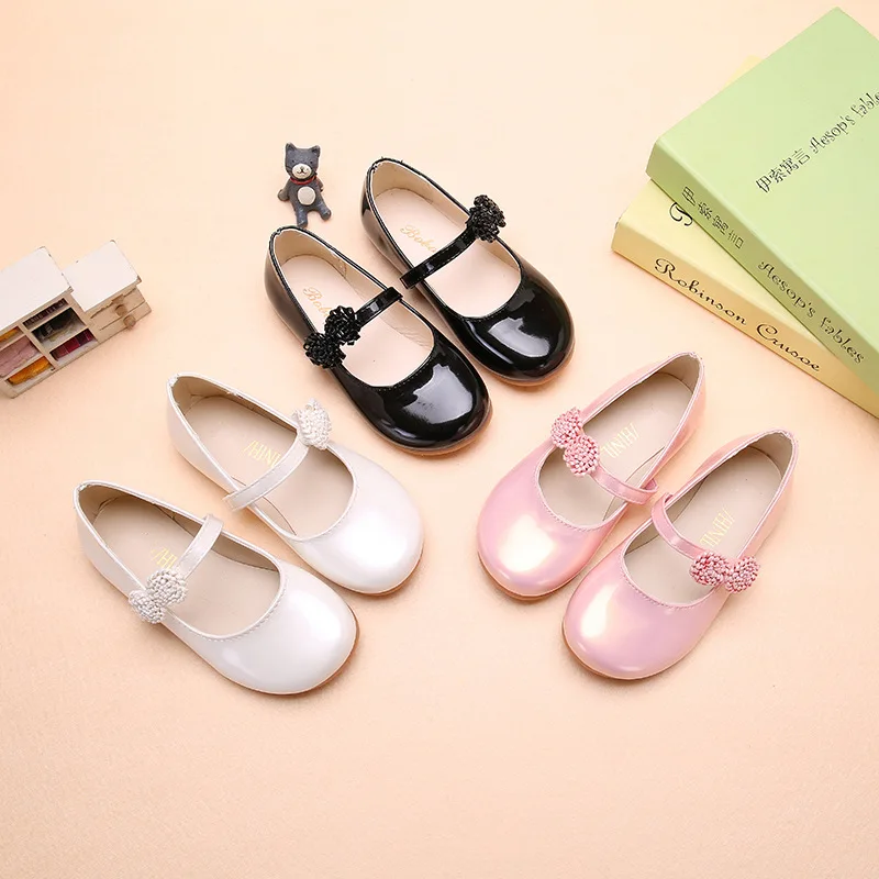 2018 Autumn NEW children's leather shoes Girl flowers Princess Shoes Spring Autumn elegant student Dance Wedding Party Shoes