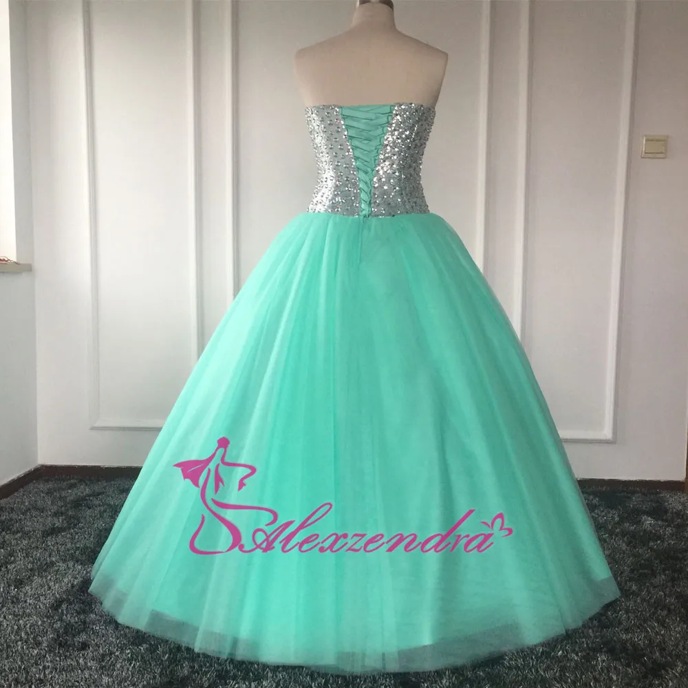 Реальные Фото Милая Блестящий Бисероплетение Quinceanera Платья Кристаллы Светло-Зеленый Quinceanera Платья Бальные Платья Повязки