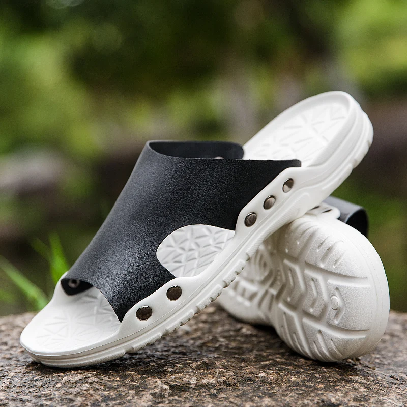

Men Slippers Summer Beach Male Slides Non-slip Flip Flops Outdoor Sandals Soft Genuine Leather Sandals