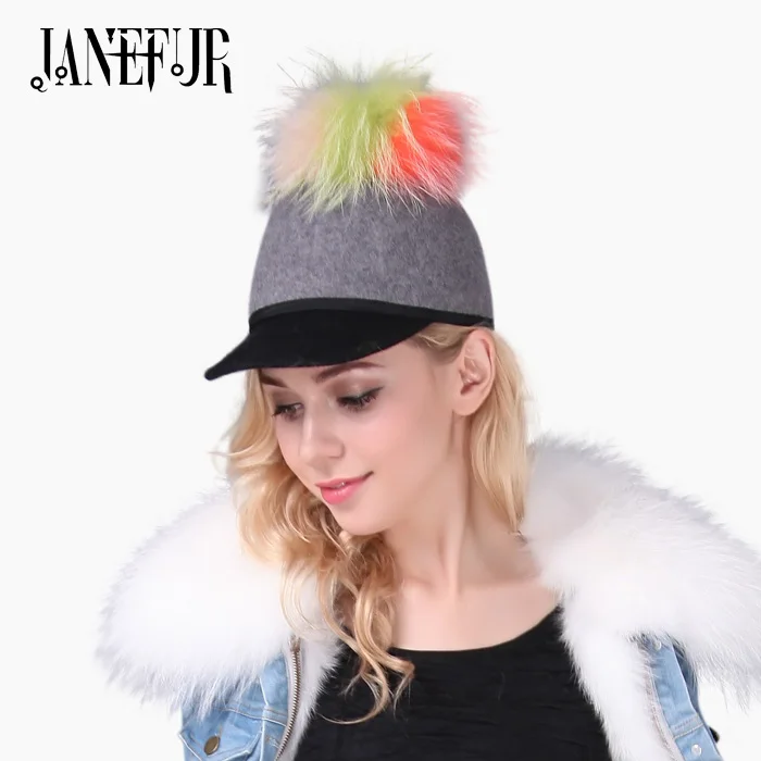 

New Real Two Tone Raccoon Fur Pom Pom Snapback Women Spring Grey Color Wool Baseball Cap with Real Fur Pom Poms Brand Men Cap