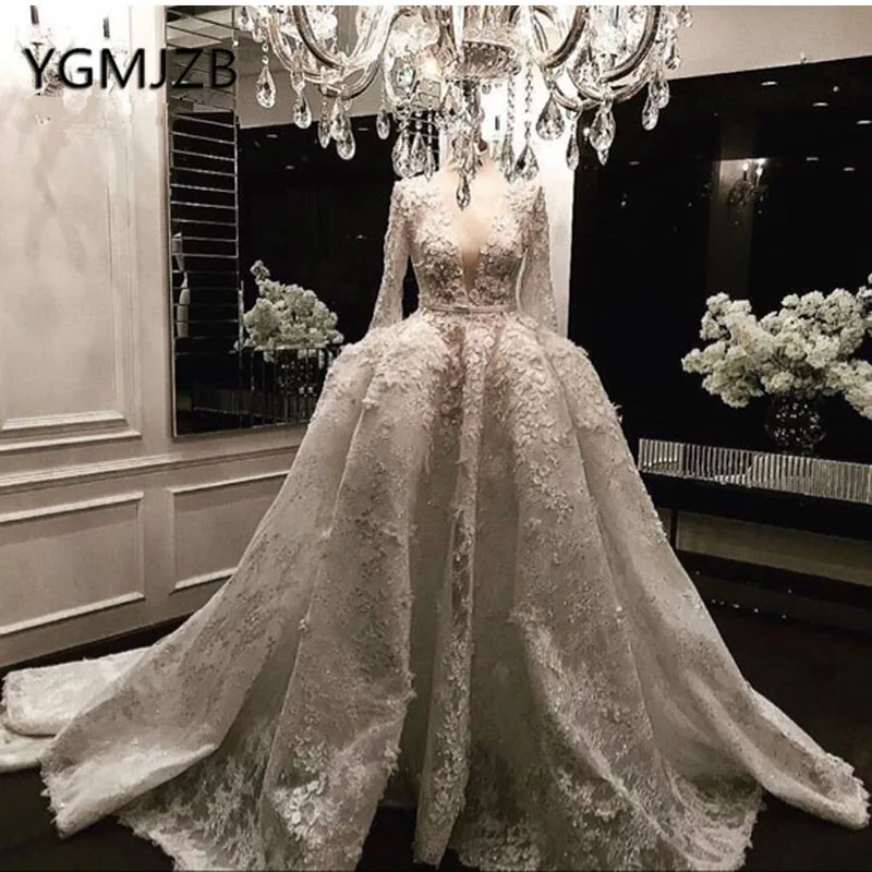 

Robe De Mariee 2019 Saudi Arabic Wedding Dresses Empire Long Sleeves Deep V-neck Beaded Appliques Lace Bride Dress Wedding Gown