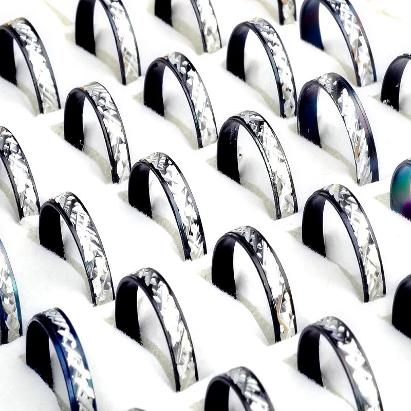 

Hot 100pcs/lot Randomly Size Narrow Aluminum Black Silver Men Rings Unisex Wholesale Factory Price Concise Jewelry bague homme