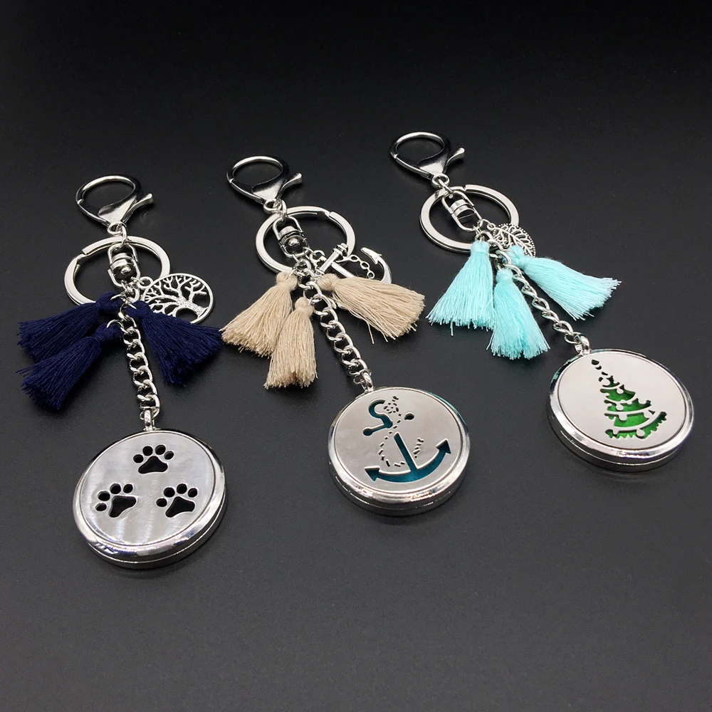 

1PC Stainless steel Perfume Keychain Aromatherapy Locket Christmas Tree Anchor Paw Key chains DIY Perfume Tassel Car Keychain