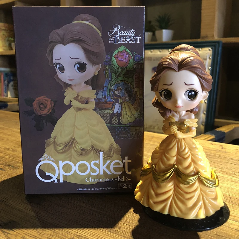 

Exquisite version of princess belle Disney beauty and the beast hands do a doll model put on a toy party gifts for students do