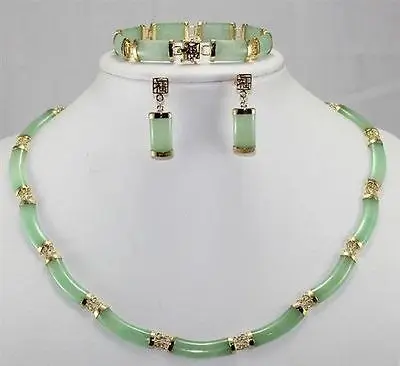 

free shipping>>> Fast SHIPPING Noble green jade earring bracelet necklace set (A0511)