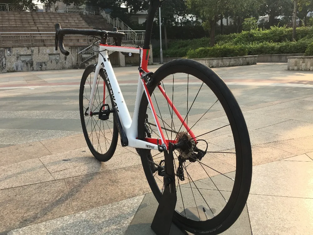 Sale 700C carbon Road Complete Bike 22 Speed 105 5800 Groupset TAIWAN brand light blue sky FASTERWAY CLASSIC D brake 49/52/54/56/58 64 Sale 700C carbon Road Complete Bike 22 Speed 105 5800 Groupset TAIWAN brand light blue sky FASTERWAY CLASSIC D brake 49/52/54/56/58 64