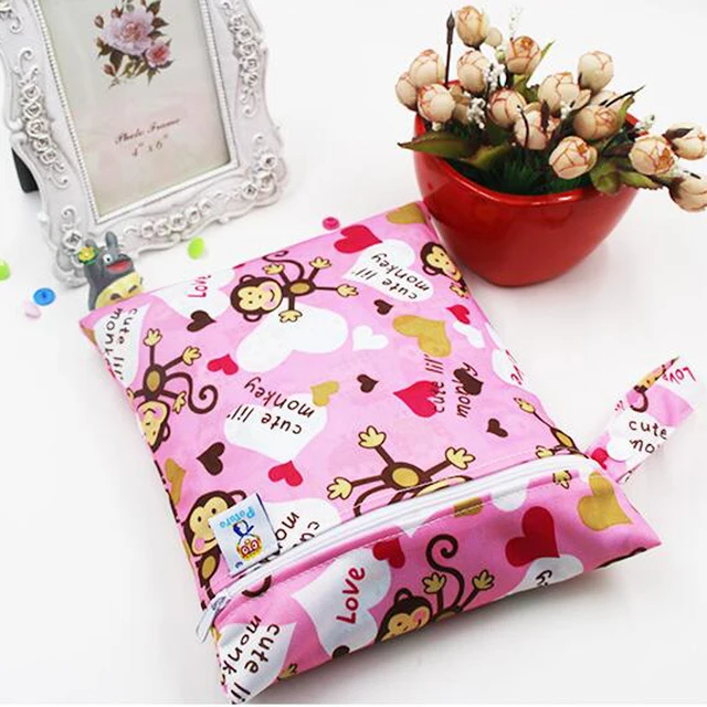 Waterproof Reusable Wet Bag Printed Pocket Nappy Organizers Travel Wet Dry Bags 25x20cm Small Diaper Bag Wet Clothing Mommy Bag 3