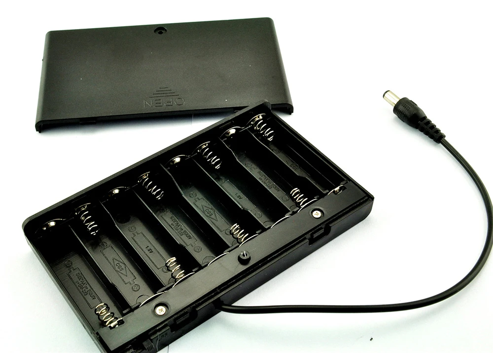 J8028 8XAA with cover, DC port (1)