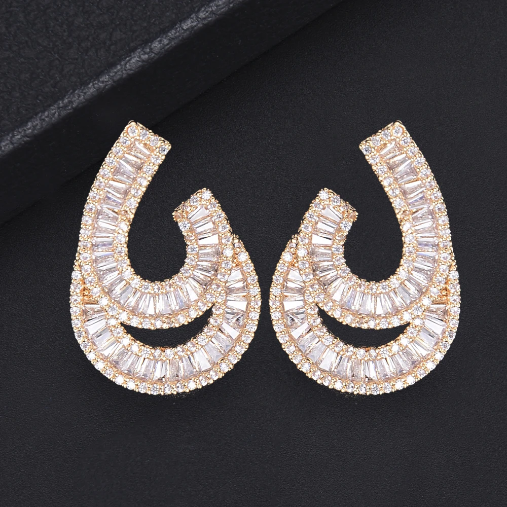 

19*28mm Trendy Hook Shape Aperture Graceful AAA Full CZ Stud Earrings For Bridal Engagement Earrings Jewelry Daily Wearing