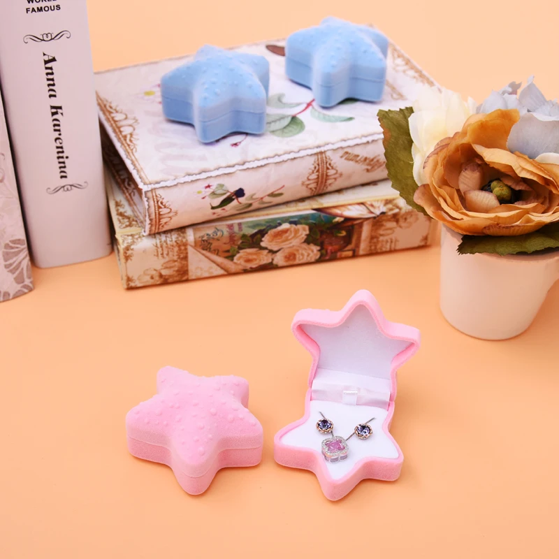 

Wholesale Princess Velvet Ring Jewelry Box Earrings Ear Stud Case Gift Container Carrying Cases For Rings Display Gift Storage