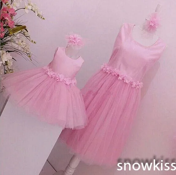 Розовые тюлевые платья до колена с объемными цветами для маленьких девочек пышный вечерний наряд для дня рождения для маленьких девочек вечерние платья для мамы и дочки