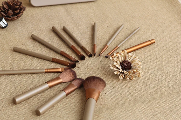 

2019 New 12Pcs Nake Brushes Cosmetics tools NK3 Rose Gold Face Eyeshadow Eyeliner Lip Brush Set Tool Pinceis Maquiage Make Up